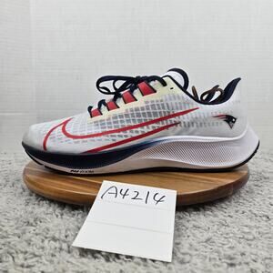 Mens Patriots Shoes Nike for Sale up to 90% Off: Poshmark display picture 2
